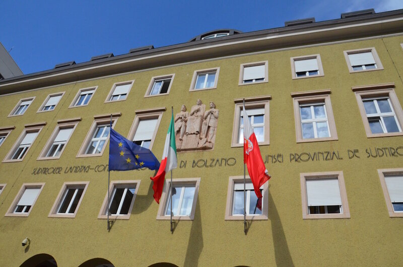 Sociale e lavoro fattori decisivi per una maggiore equità