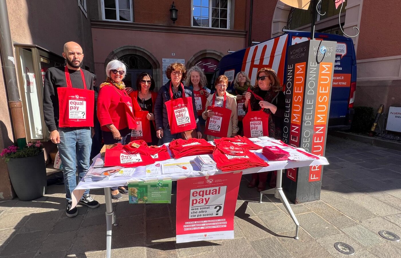 Per la parità salariale