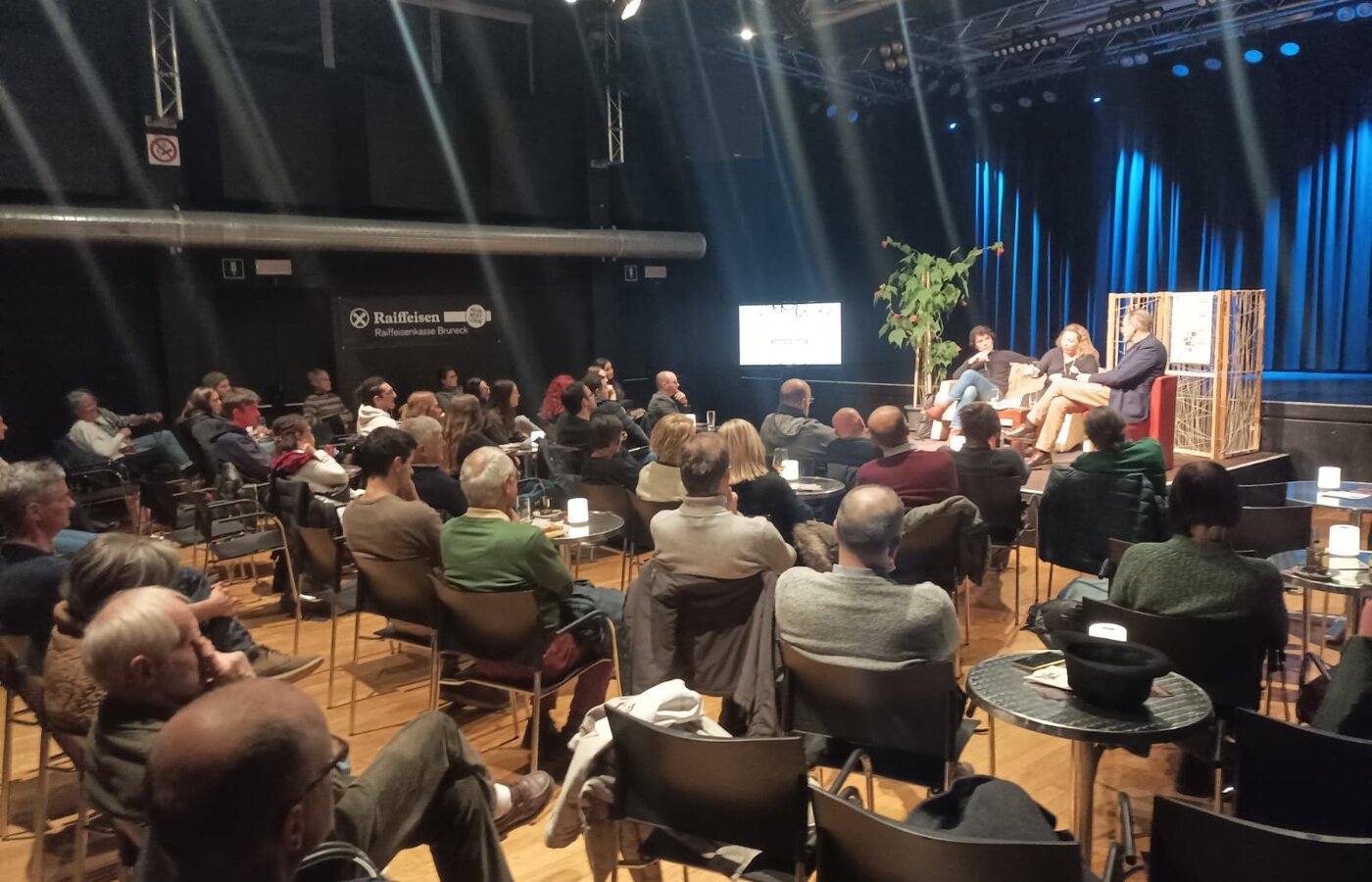 Povertà nonostante il lavoro: La sostenibilità è possibile senza giustizia sociale?