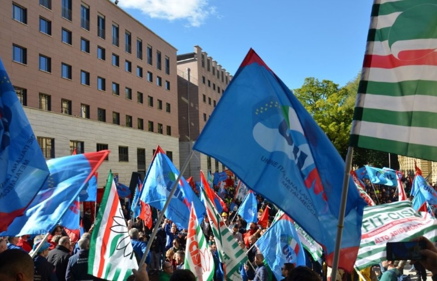 "Valbruna muss bleiben"! 